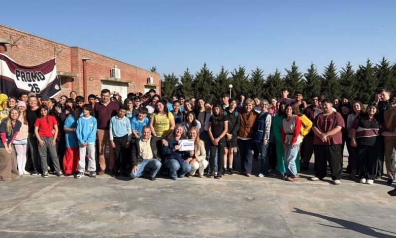 Entrega de fondos a escuelas técnicas del sur de Córdoba
