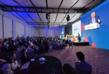 Sala de conferencias del Holiday Inn Córdoba llena de profesionales durante la Jornada Comex 2026