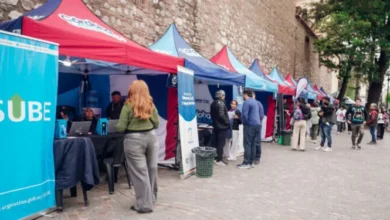 Cartel informativo de La Muni con Vos en barrios de Córdoba