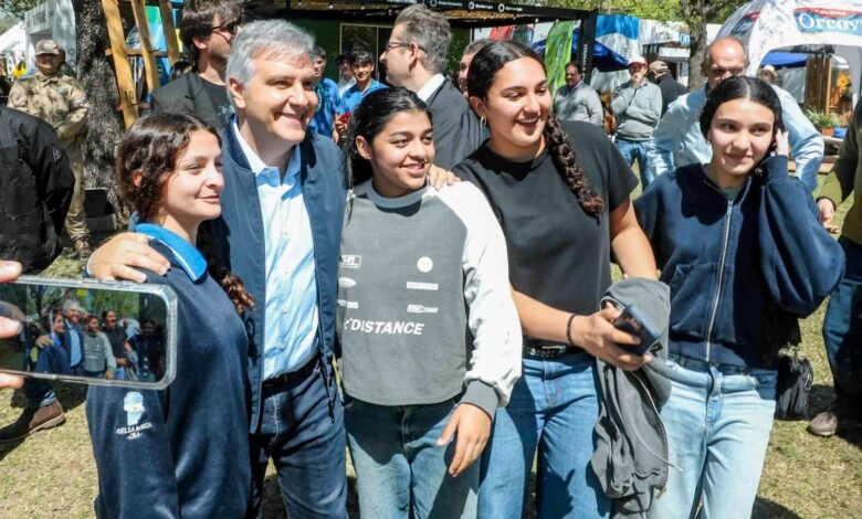 Gobernador Llaryora durante la Expo Rural de Adelia María