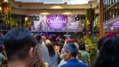 Cabildo histórico de Córdoba iluminado durante la caminata nocturna de Córdoba Misteriosa
