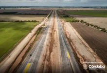 Llaryora inaugura tramo de la Autopista 19 con trabajadores y autoridades