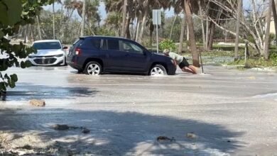 Fotografía del huracán Isaías golpeando la costa de Florida con vientos de 144 km/h