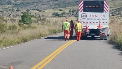 Señalización vial renovada en una carretera provincial de Córdoba
