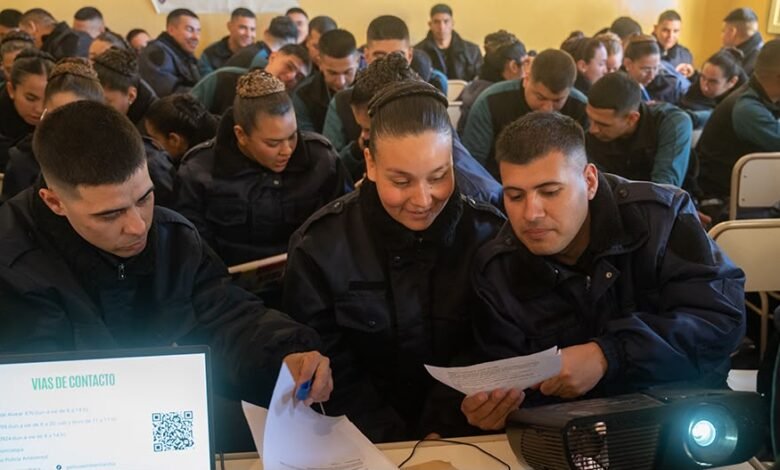 Capacitación ambiental de aspirantes a suboficiales de la Policía de Córdoba