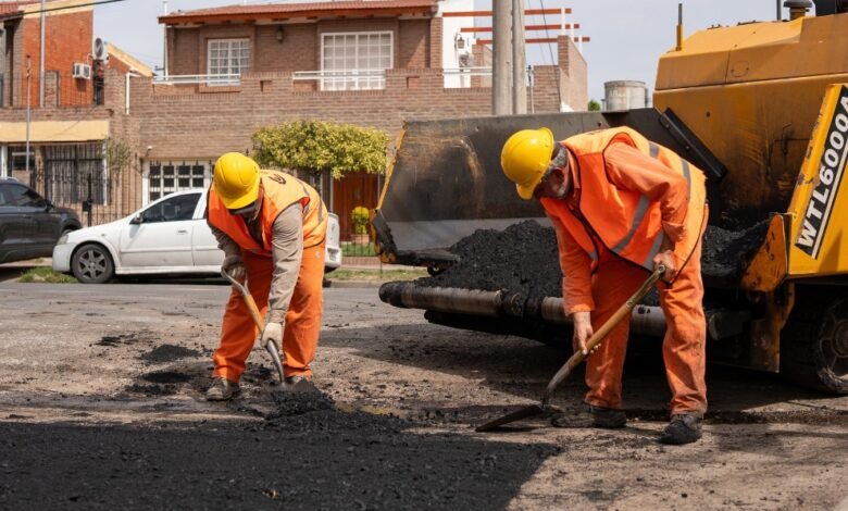 Calzada renovada en la calle Carlos Saavedra Lamas, Barrio Los Gigantes