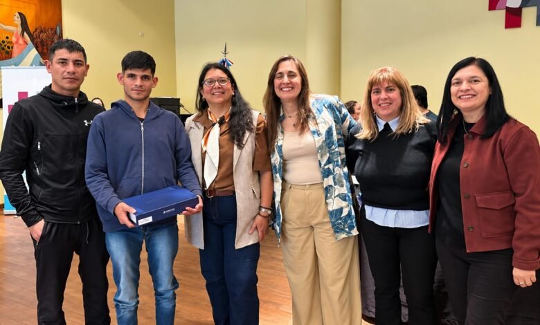 dispositivos PROCER 4 AI entregados en Villa María para estudiantes con discapacidad visual