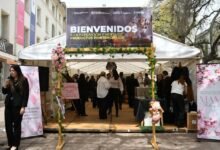 Exhibición de artesanías y productos hechos por internos en la Plazoleta de la Compañía de Jesús, Córdoba