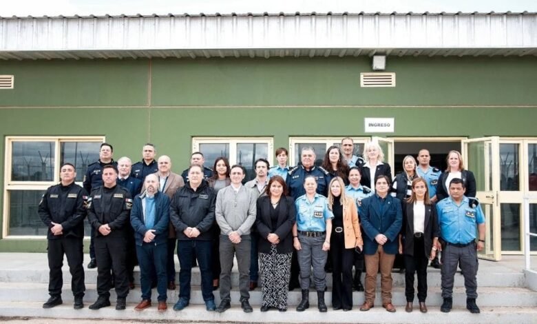 Autoridades de Córdoba y Buenos Aires en el CEMAX discutiendo la cooperación contra el narcotráfico