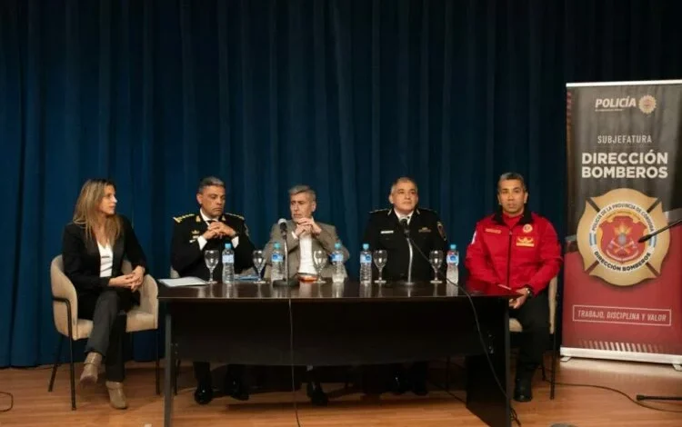Alumnos de Córdoba participando en la capacitación del programa Aprender para Proteger