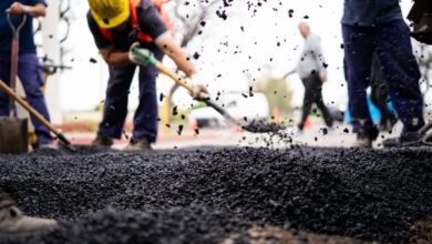 Obra de bacheo con asfalto en frío en la ciudad de Córdoba