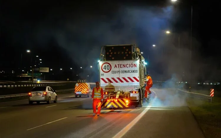 Obra de demarcación vial en la Avenida Circunvalación de Córdoba