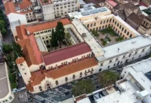 Fachada histórica del Colegio Nacional de Monserrat en Córdoba, sede del proceso de inscripción 2027